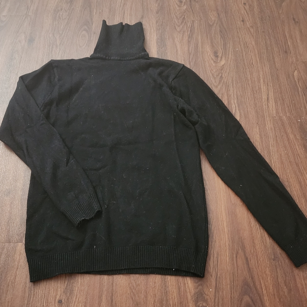 Black turtle neck top